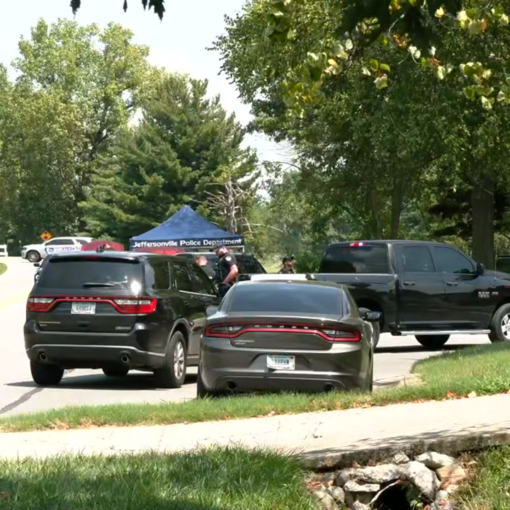Jeffersonville police on Callaway Drive